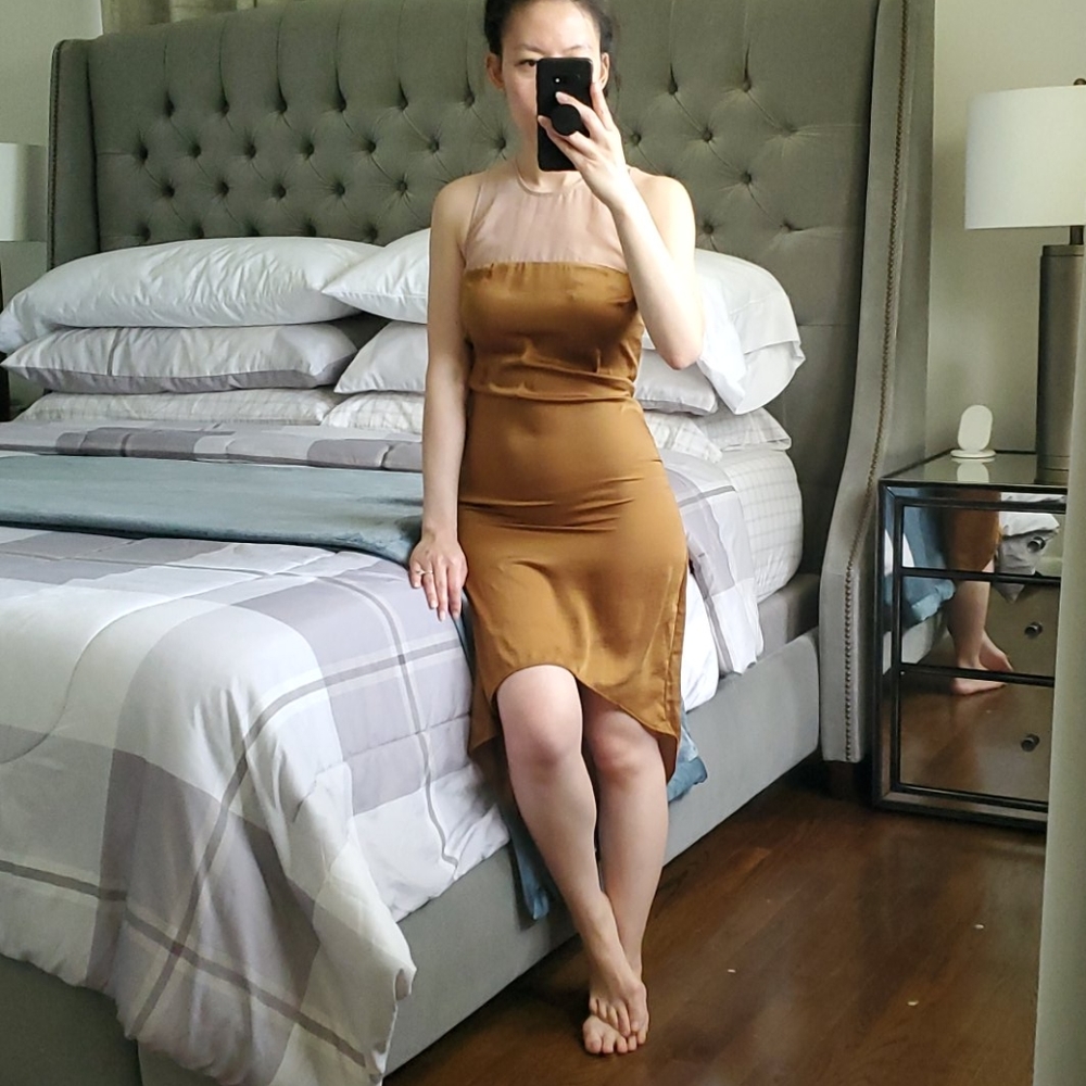 [ Sparkle & Fade ] Hi-Lo Midi Dress